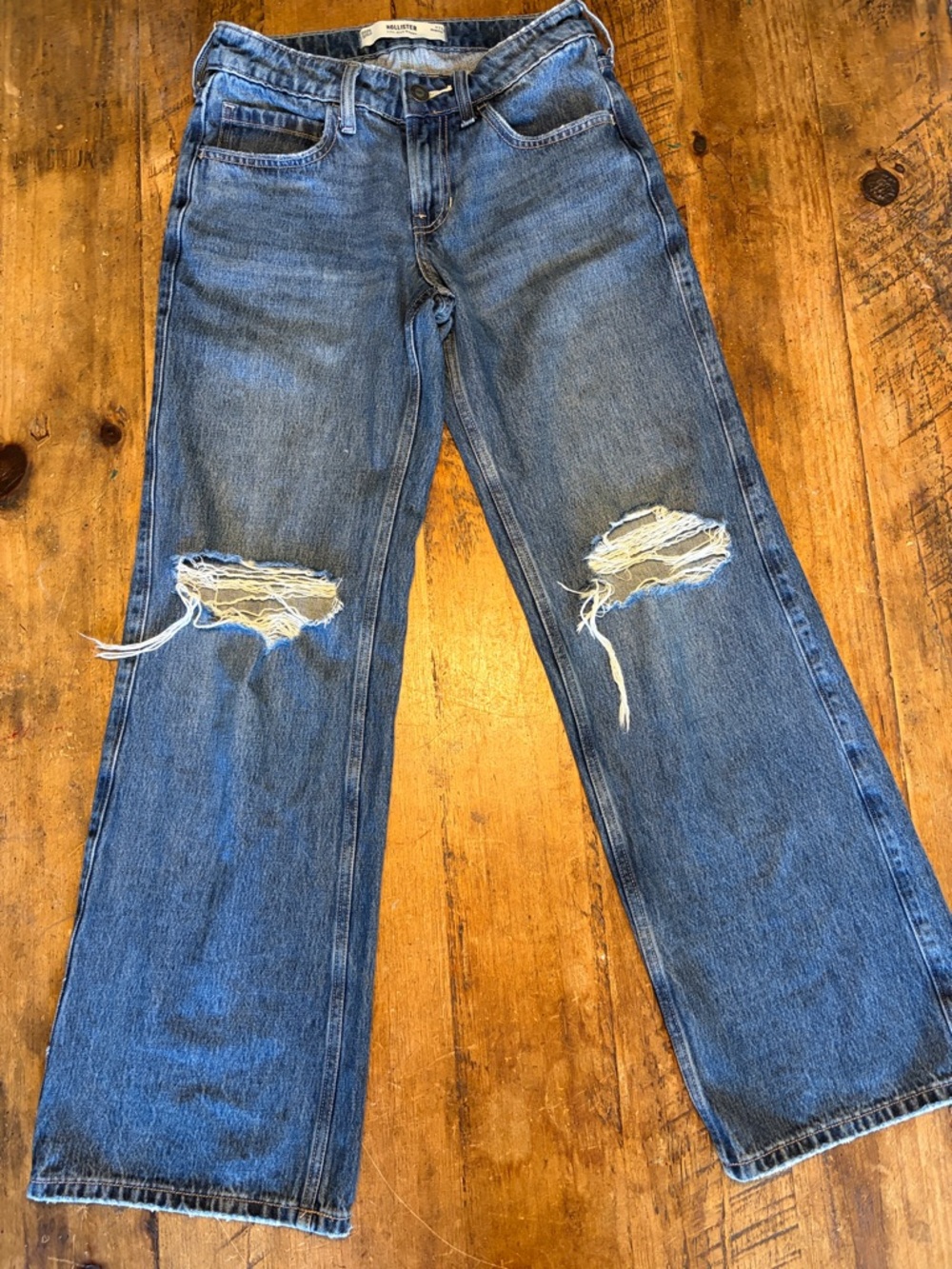 Hollister Low-Rise Baggy Distressed Jeans Size 23W